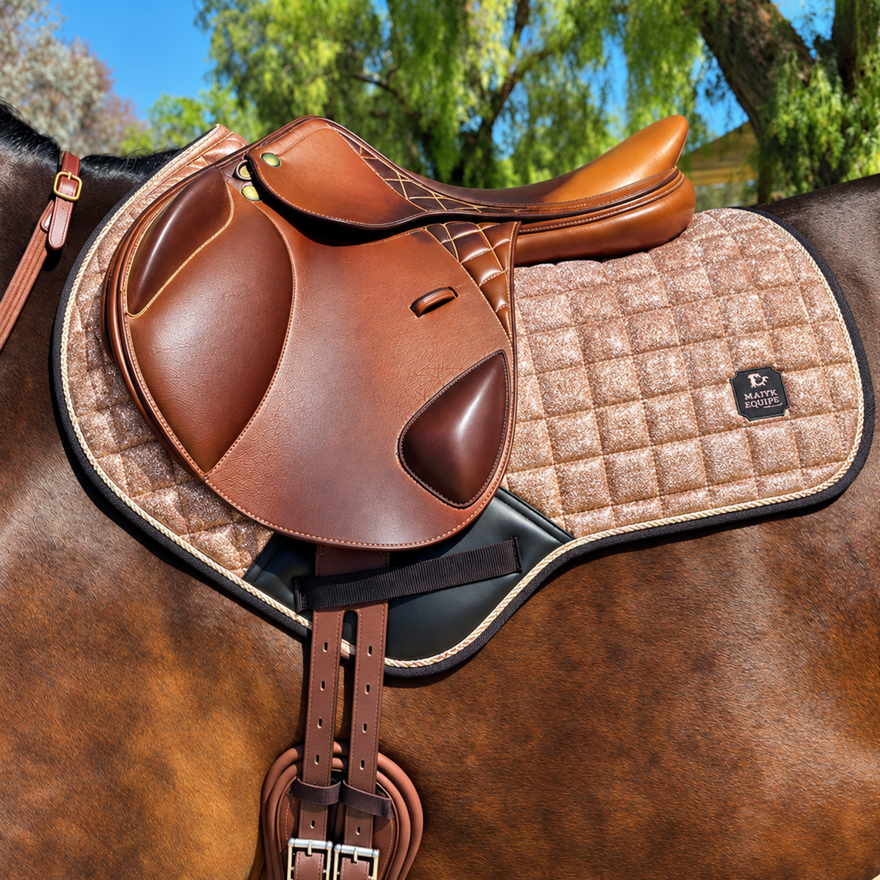 Majyk Equipe Estrella Sparkle Luxury Close Contact Saddle Pad