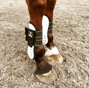 Vented Infinity Open Front Jump Boot Black